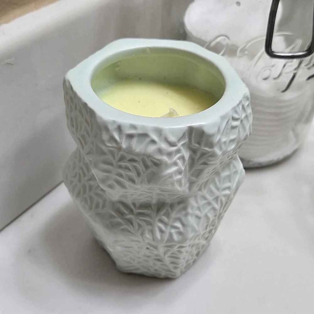 Anthropologie Seagrass & Cucumber Pastel Mint Green Candle